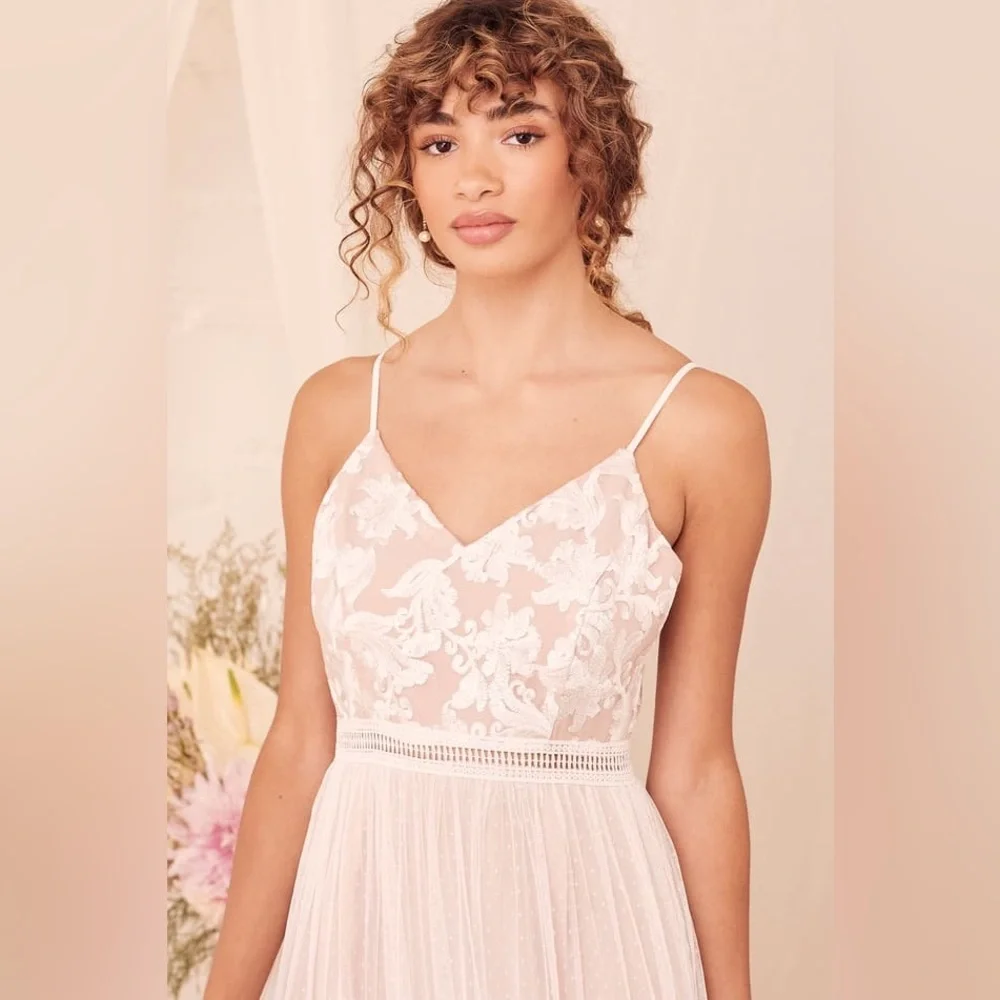 Lulu’s Elenora White Embroidered Maxi Dress Boho Wedding - Picture 2 of 12